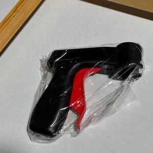 Spray Can Grip Handle